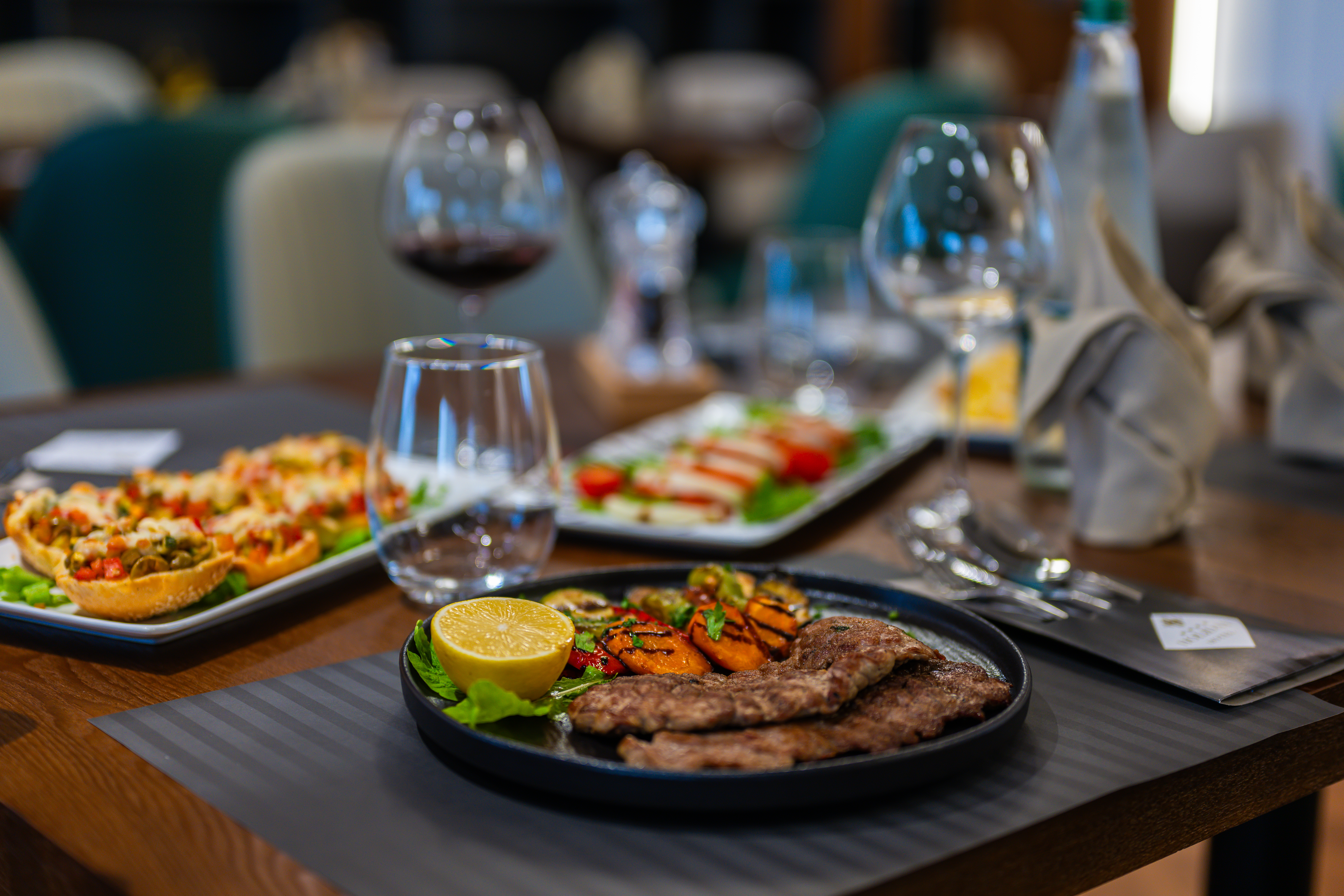 Dining and hospitality at Holiday Hotel